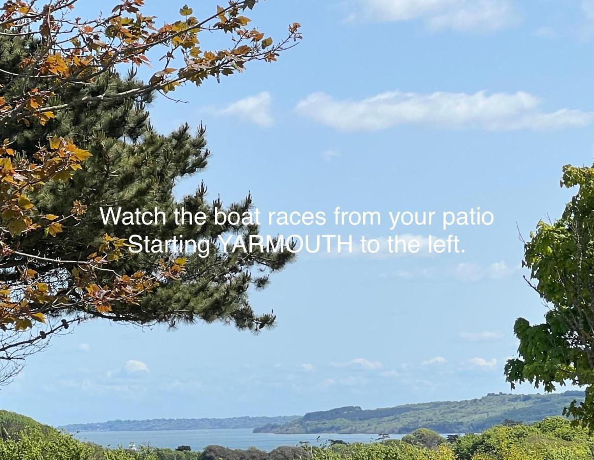 Valley View Self-Catering Coastal Bungalow In Rural West Wight 淡水 外观 照片